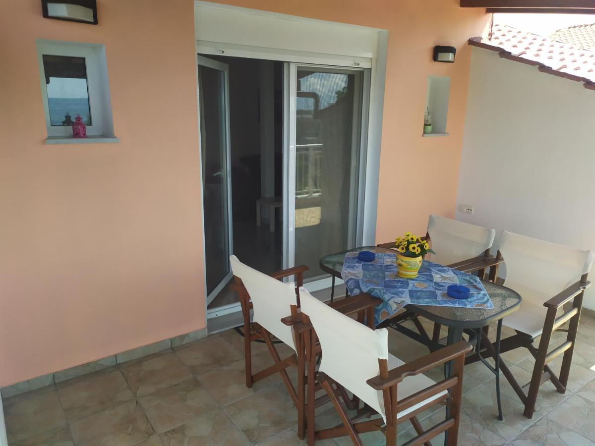 Aegean View Seaside Apartment カヴァラ エクステリア 写真