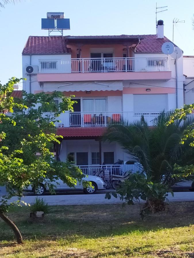 Aegean View Seaside Apartment カヴァラ エクステリア 写真
